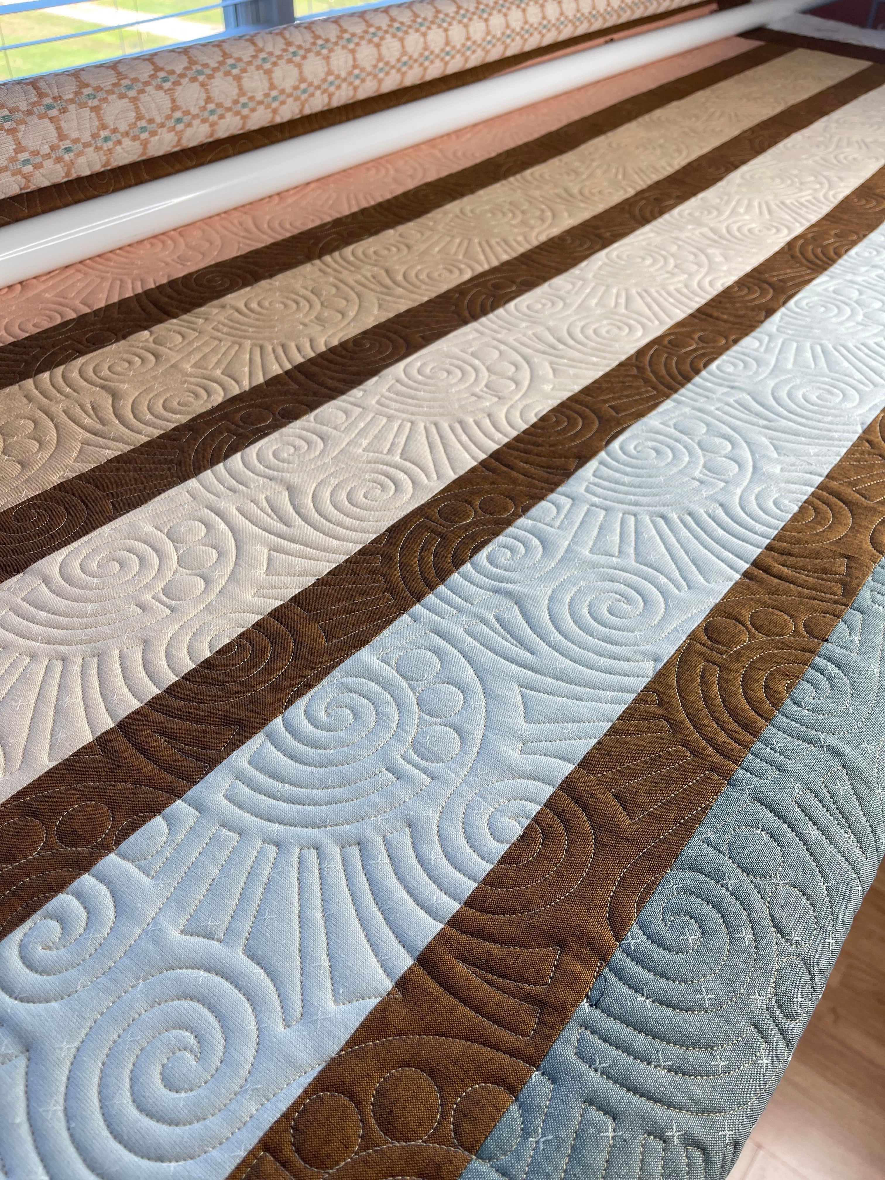Edge-to-edge longarm quilting detail