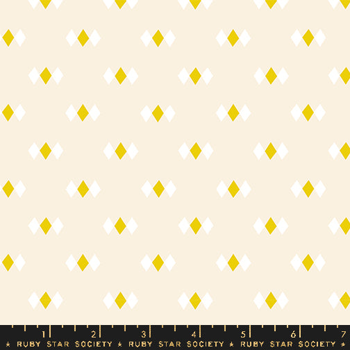 Juicy by Melody Miller - Diamonds Shell - sold by the half yard