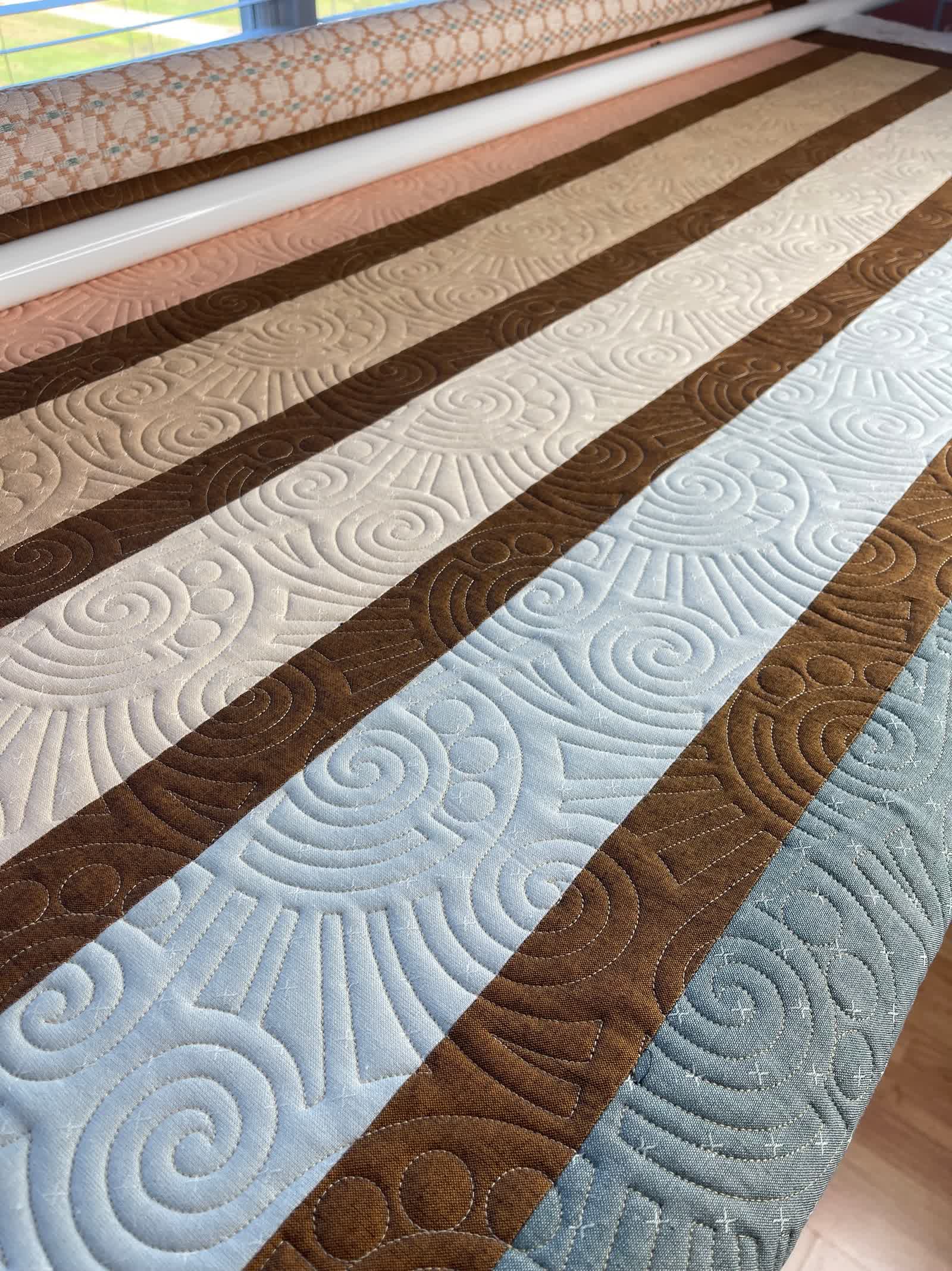 Edge-to-edge longarm quilting